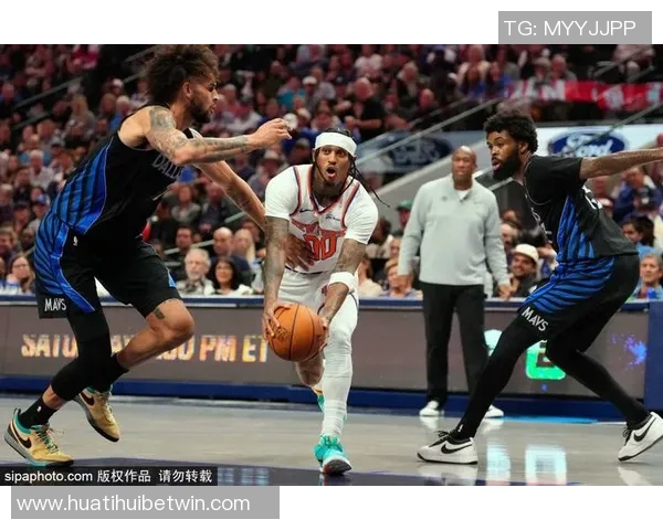 独行侠训练照曝光弗拉格与安东尼戴维斯展开激烈对抗