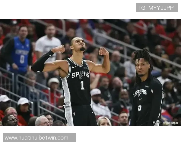 得州德比来袭马刺火箭同场竞技争夺胜利荣耀